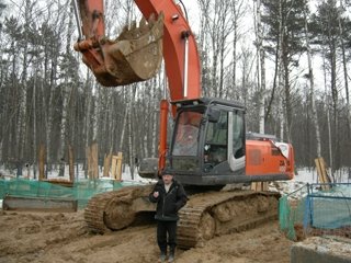 Гусеничный экскаватор Hitachi ZX400LCH