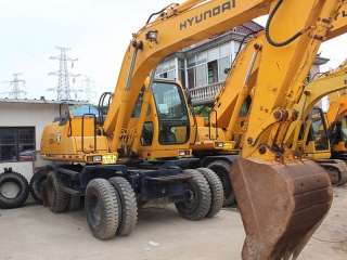  Колесный экскаватор Hyundai R 130W-3