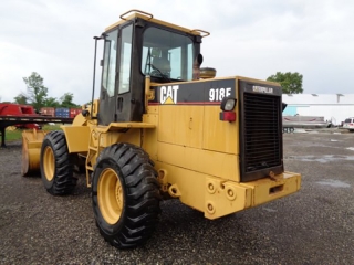  Фронтальный погрузчик Caterpillar 918F