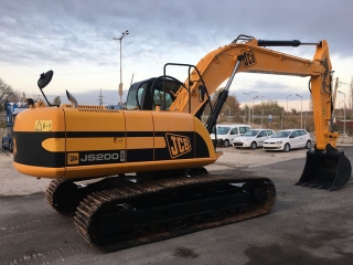  Гусеничный экскаватор JCB JS 200 LC